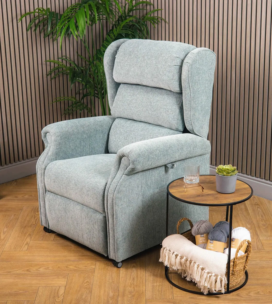 Petworth Riser Recliner chair