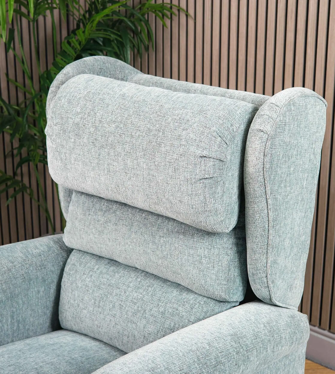 Petworth Riser Recliner chair